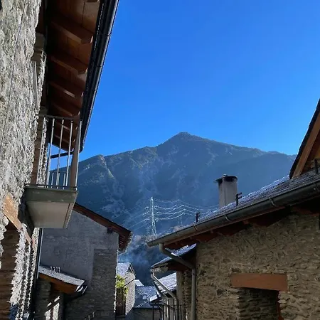 Apartaments Albinana Llavorsi Exterior photo